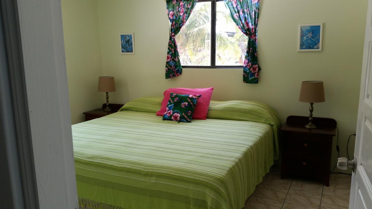Barefoot Beach Belize Caye Caulker Dış mekan fotoğraf